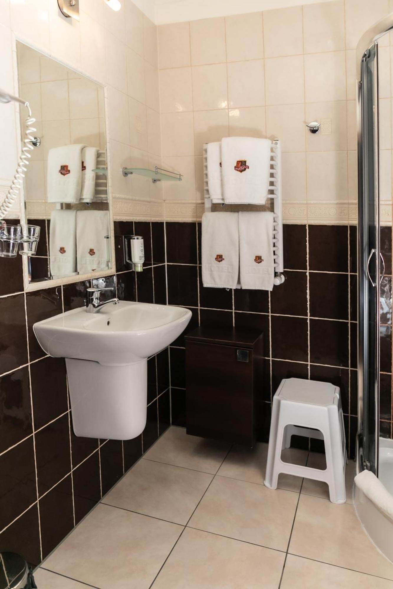 Olawian Hotel Oława Eksteriør bilde