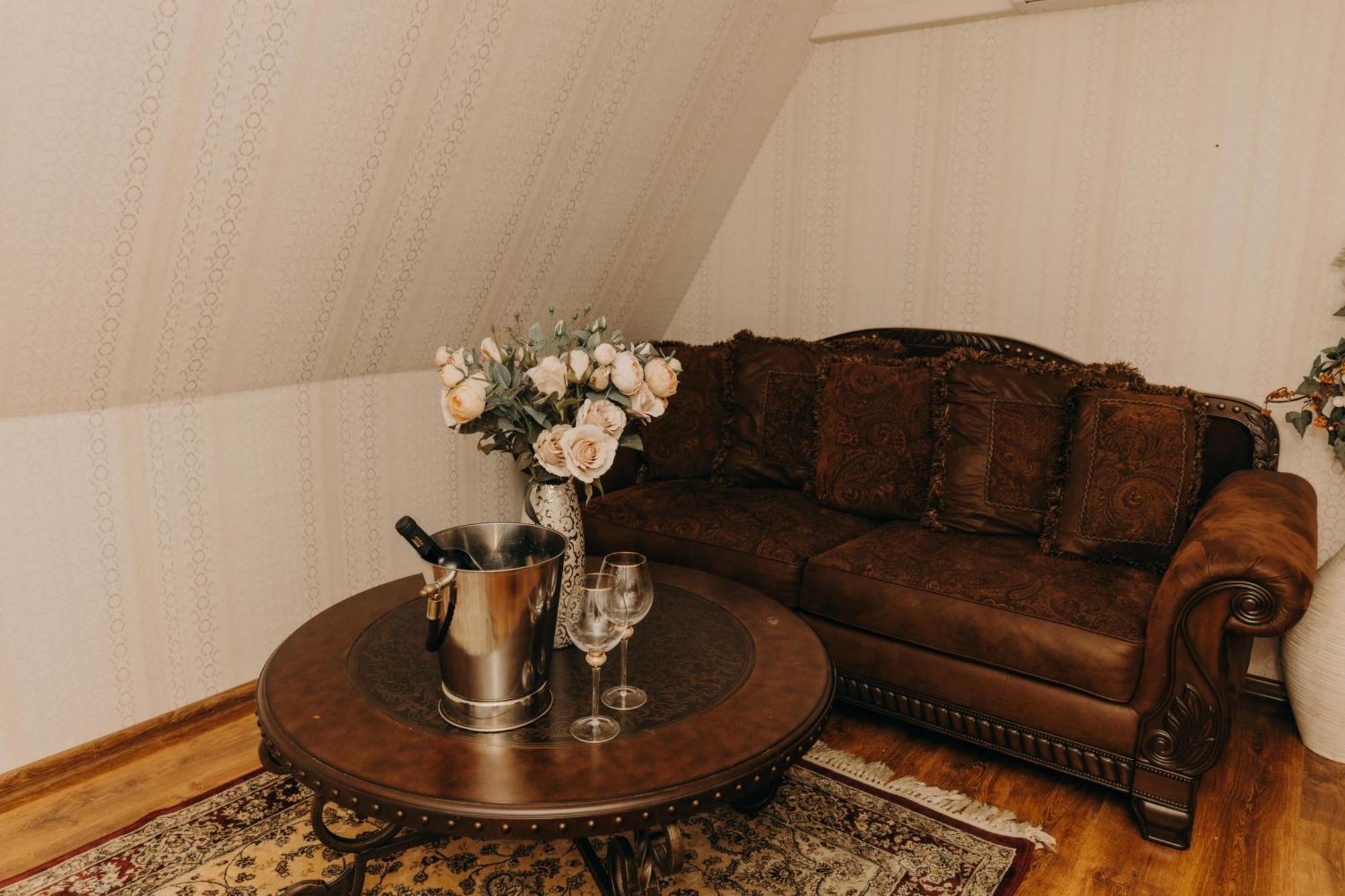 Olawian Hotel Oława Eksteriør bilde