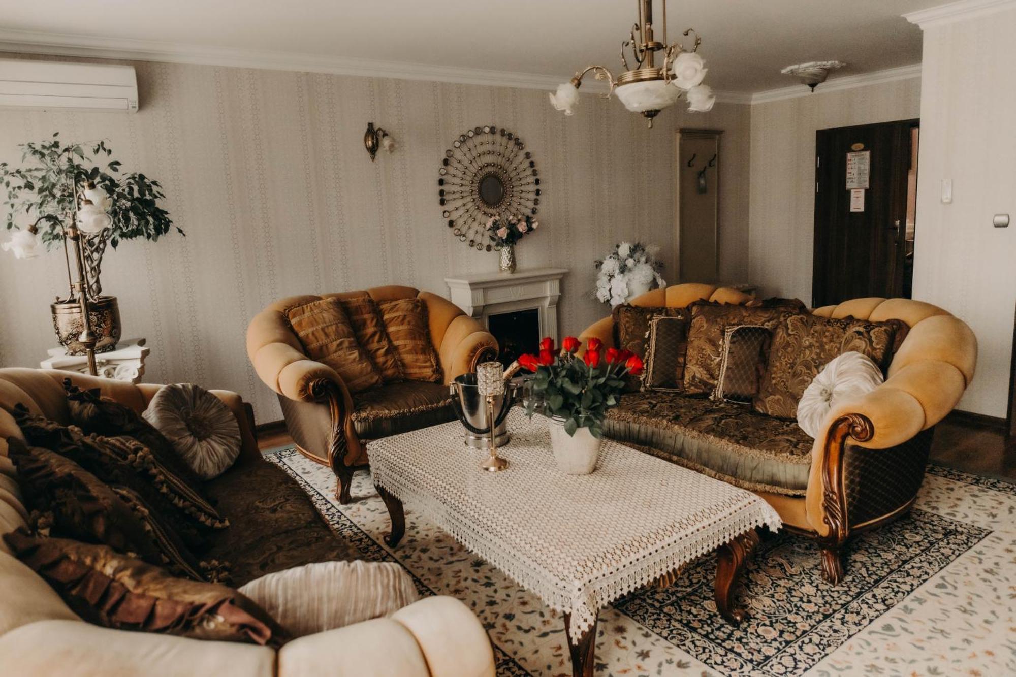 Olawian Hotel Oława Eksteriør bilde